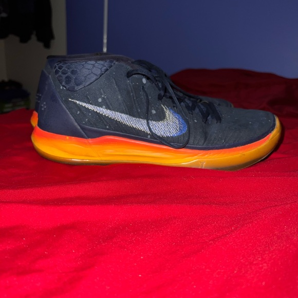 Nike Kobe A.D mid rise obsidian, and orange color way - Picture 6 of 6